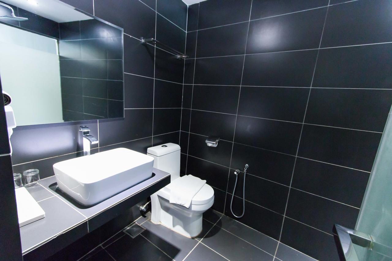 Hotel 99 Pusat Bandar Puchong Exterior photo