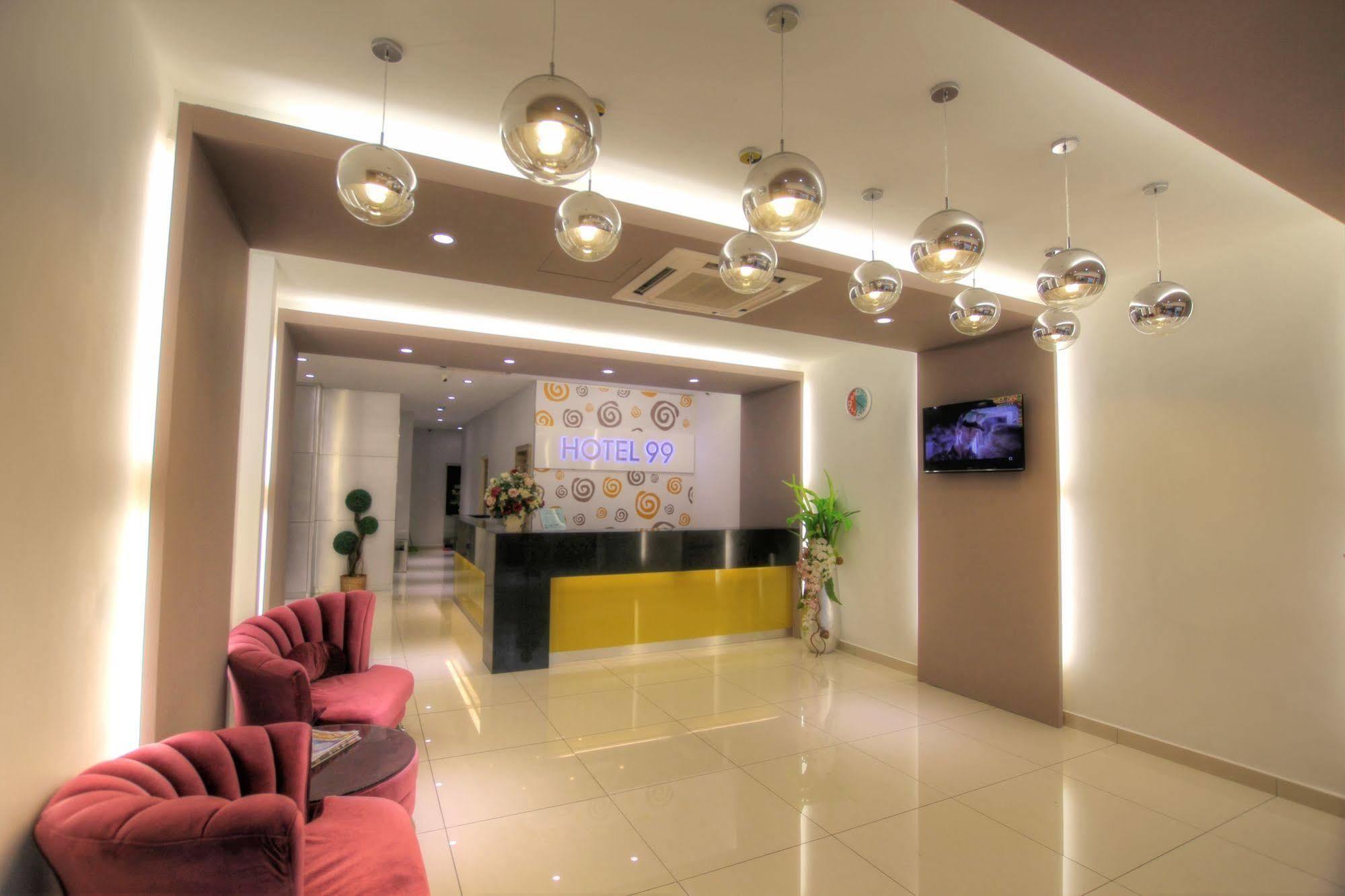 Hotel 99 Pusat Bandar Puchong Exterior photo