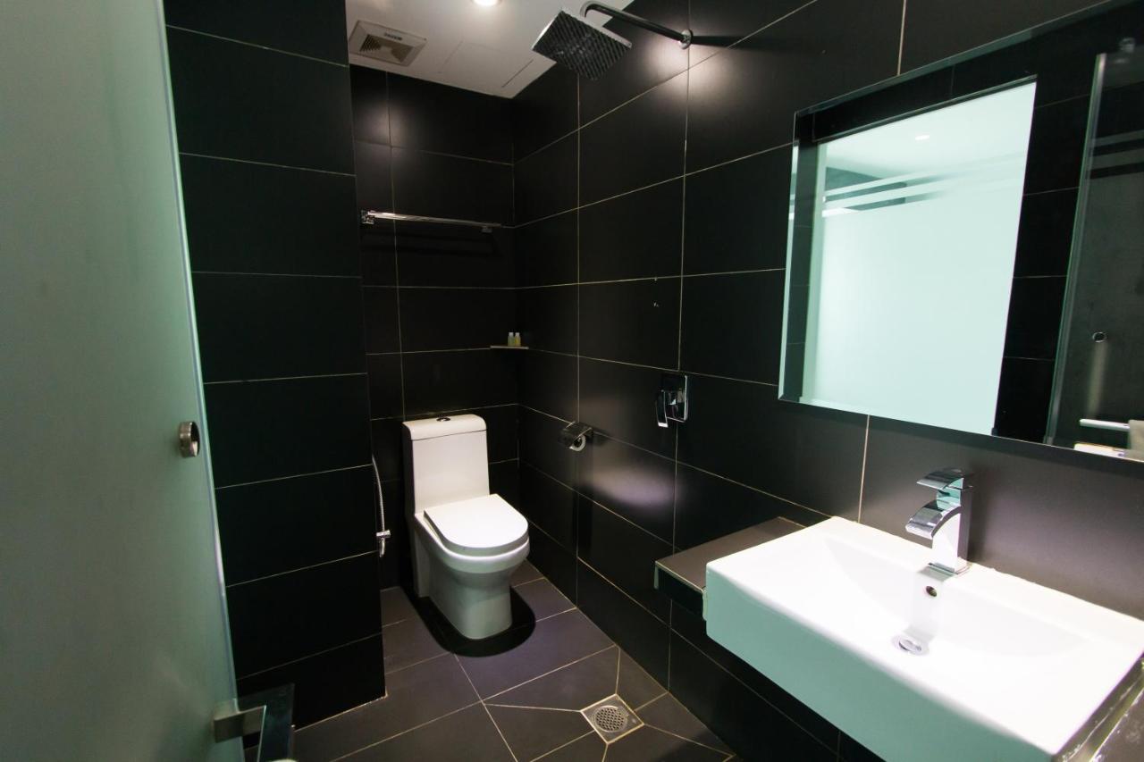 Hotel 99 Pusat Bandar Puchong Exterior photo