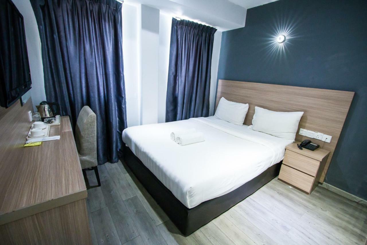 Hotel 99 Pusat Bandar Puchong Exterior photo