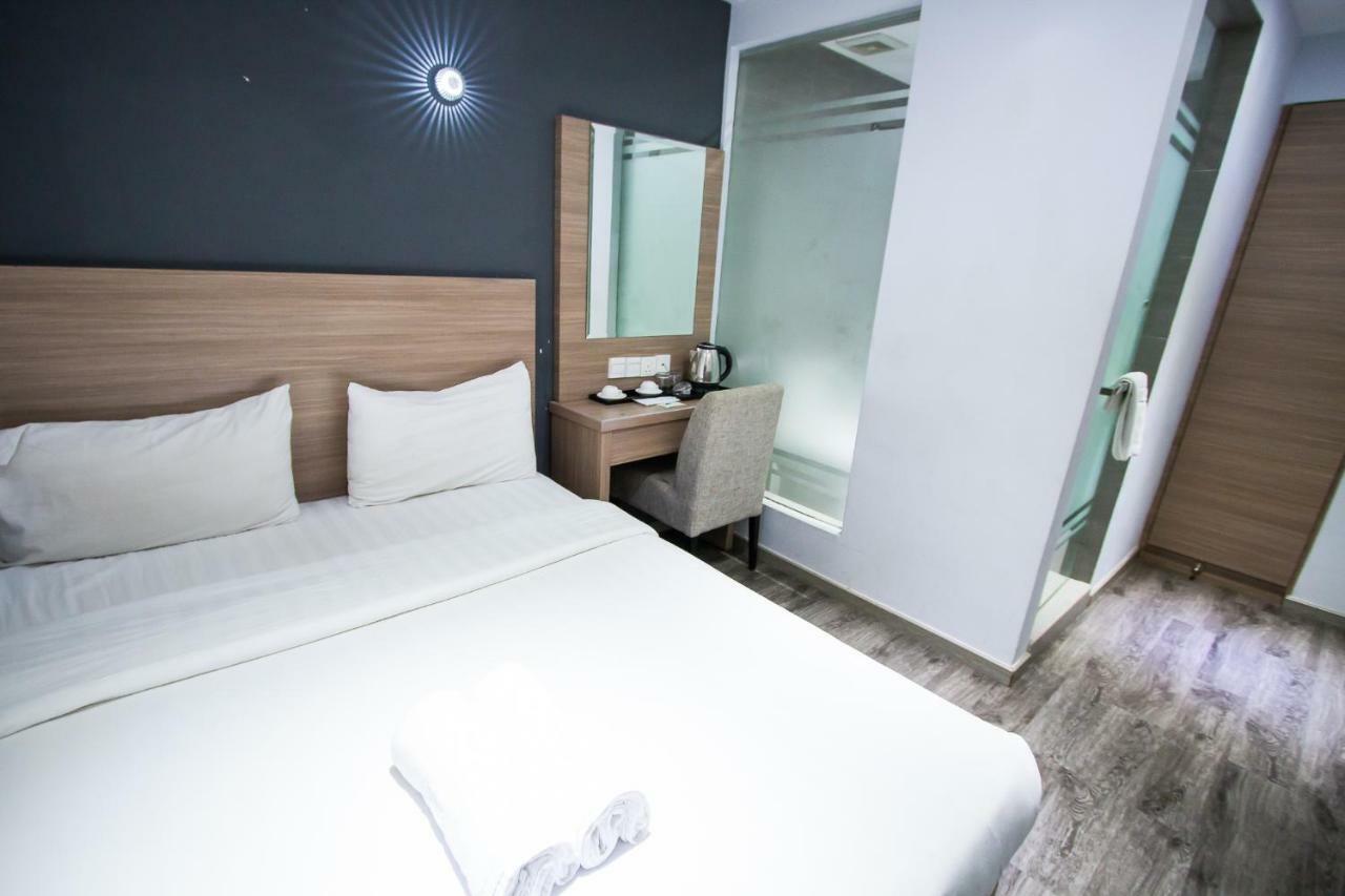Hotel 99 Pusat Bandar Puchong Exterior photo